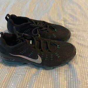 Nike Air Vapormax2023  Flyknit LN Size 7